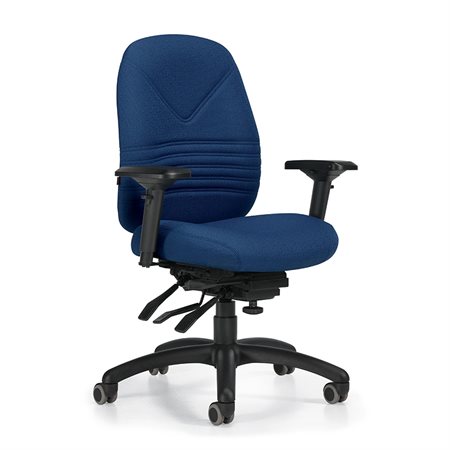 Fauteuil à basculements multiples et à dossier moyen